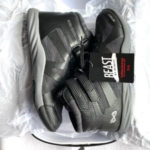 Nfinity Beast Mid Top Cheer Shoe - Black